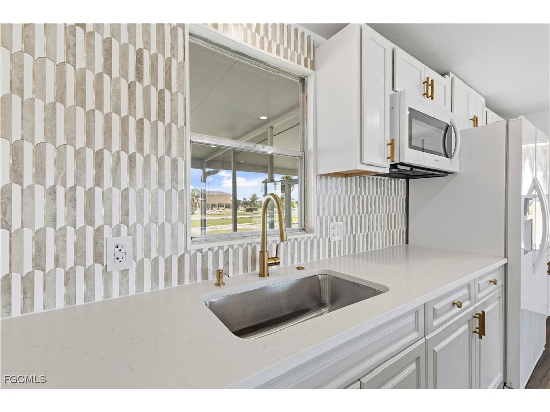 13670 Dowitcher Drive Fort Myers FL 33908 2025019196 image9