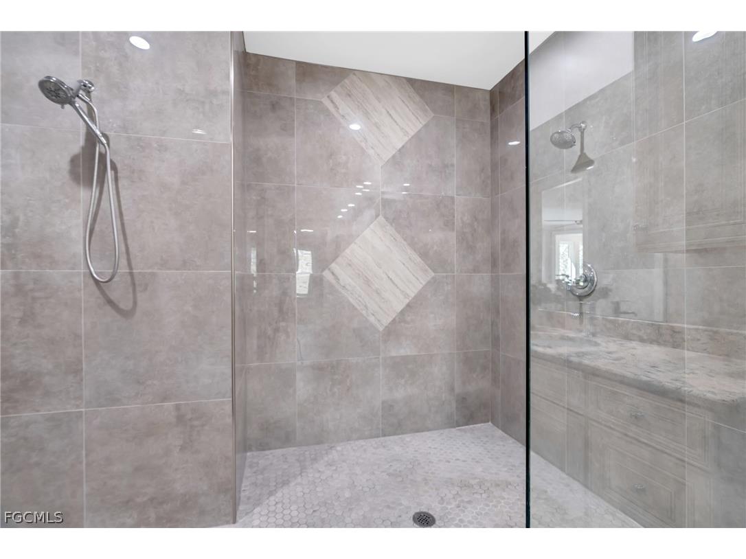 13672 Pine Villa Lane Fort Myers FL 33912 2026013243 image37