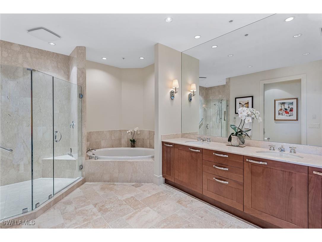 13675 Vanderbilt Drive #1107 Naples FL 34110 225030981 image18