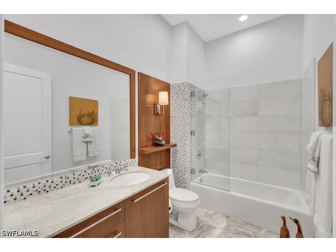 13675 Vanderbilt Drive #210 Naples FL 34110 226007844 image30