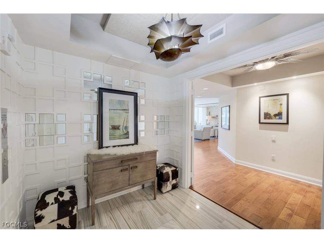 13675 Vanderbilt Drive #406 Naples FL 34110 2026012623 image4