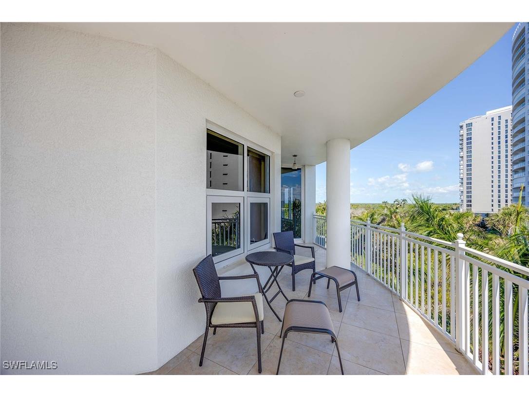 13675 Vanderbilt Drive #510 Naples FL 34110 225046058 image37