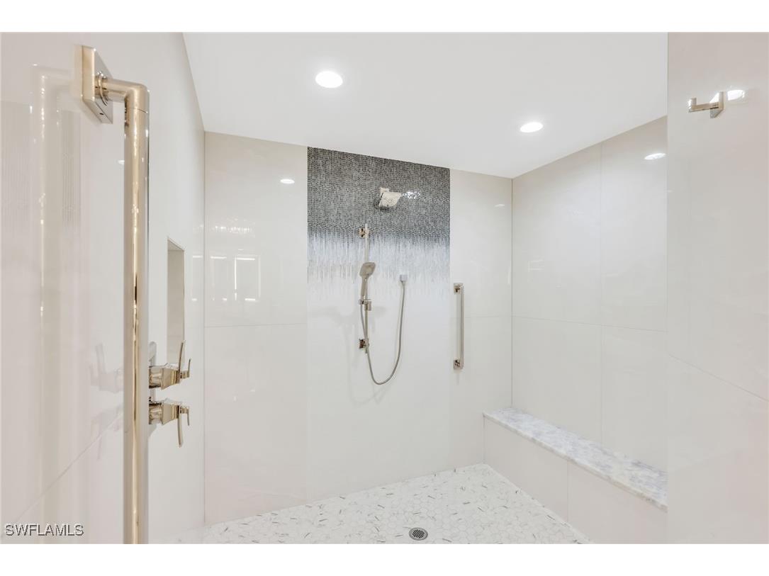 13675 Vanderbilt Drive #605 Naples FL 34110 226001680 image26