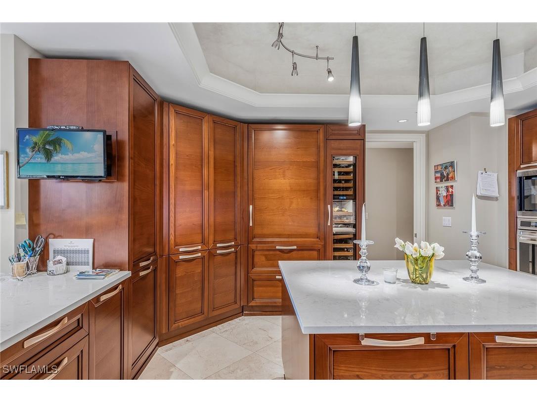 13675 Vanderbilt Drive #707 Naples FL 34110 225083698 image10