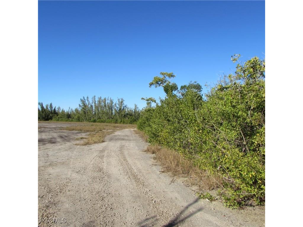 13686 Ficus Tree Lane Bokeelia FL 33922 2026001030 image4