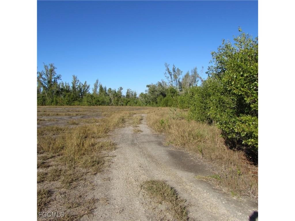 13686 Ficus Tree Lane Bokeelia FL 33922 2026001030 image5