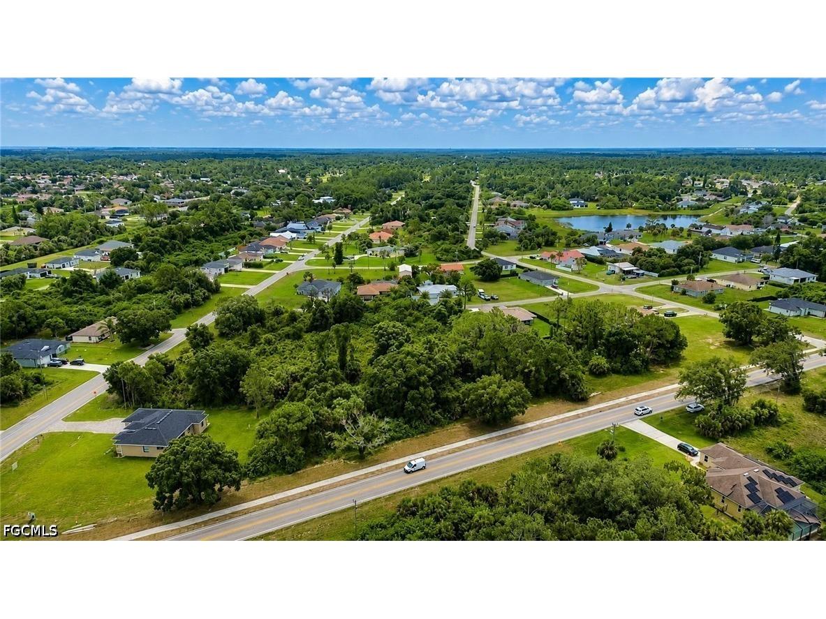 137 Bell Boulevard S Lehigh Acres FL 33974 2026022452 image2