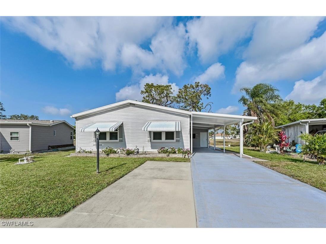 137 Belle Isle Circle Naples FL 34112 223020102 image1