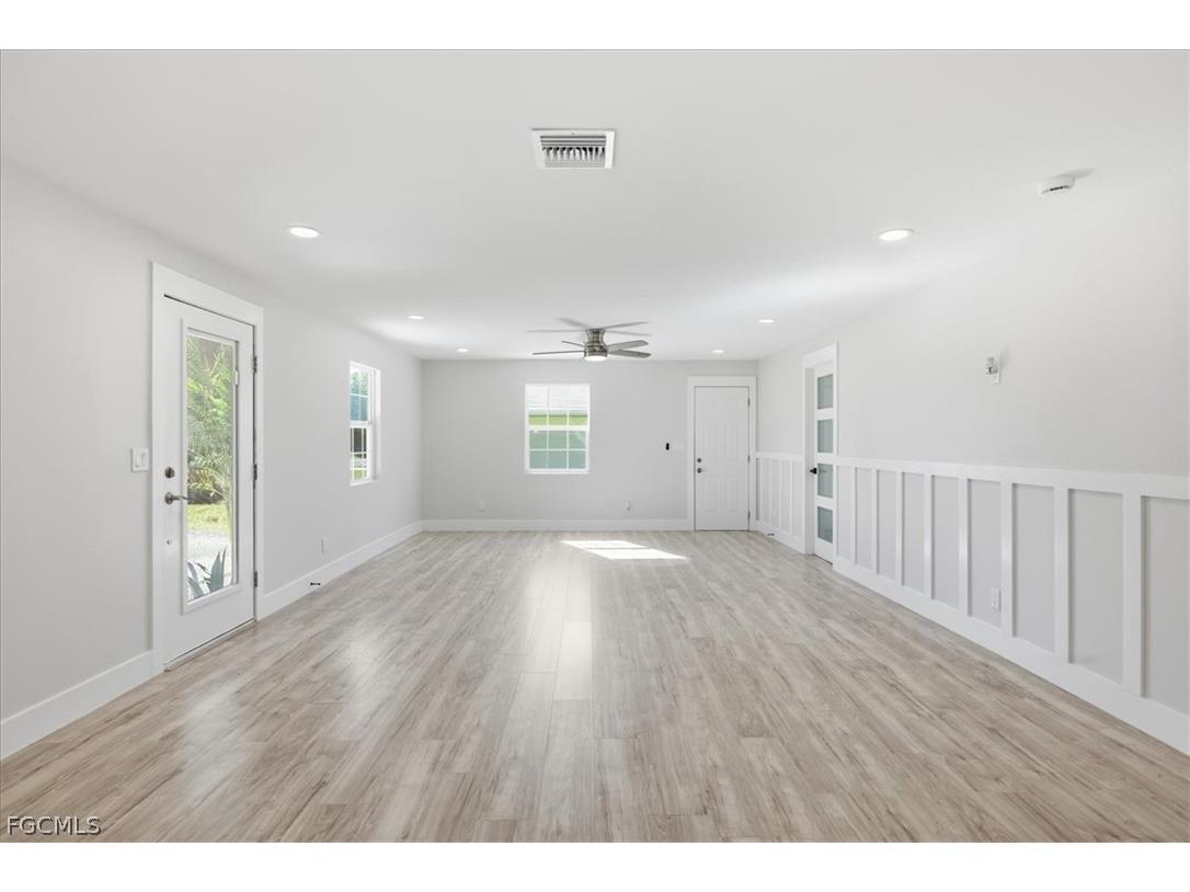 137 Dow Lane North Fort Myers FL 33917 2026009673 image7