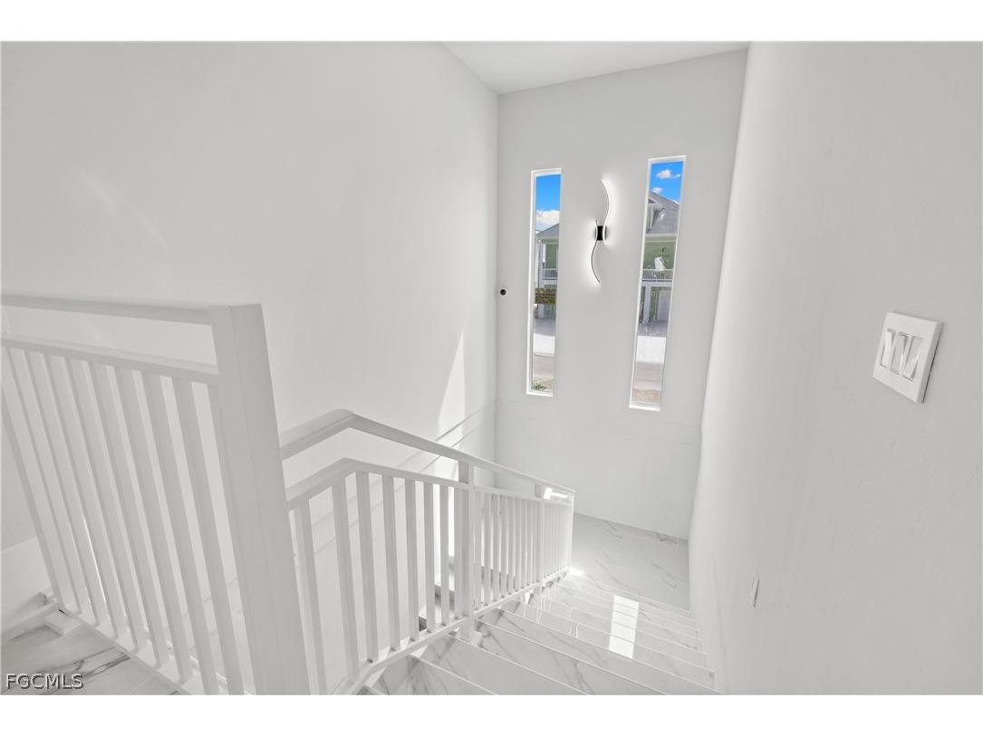 137 Hibiscus Drive Fort Myers Beach FL 33931 2026007583 image17