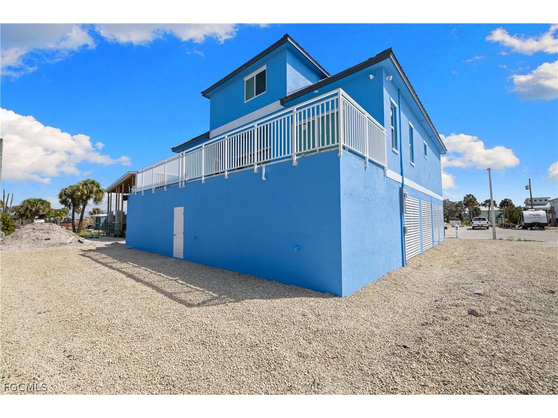 137 Hibiscus Drive Fort Myers Beach FL 33931 2026007583 image24
