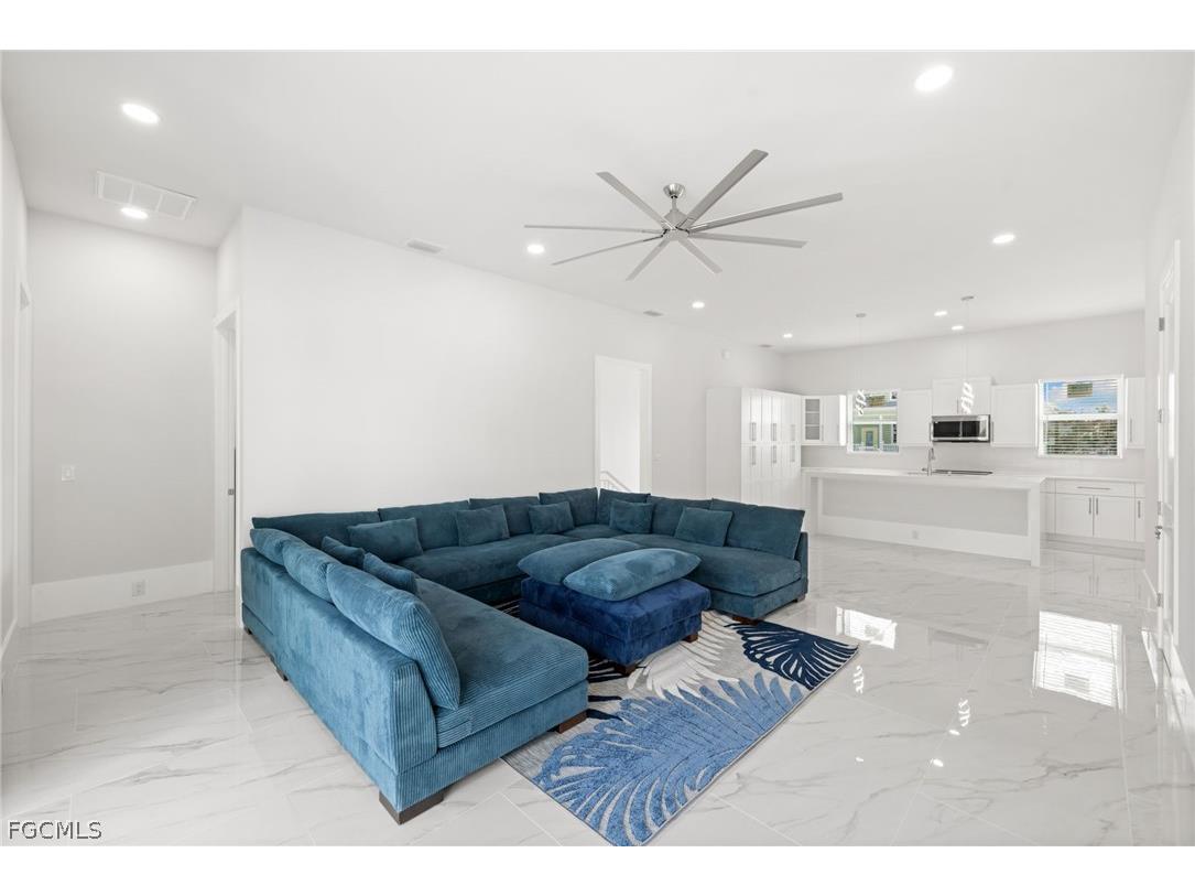 137 Hibiscus Drive Fort Myers Beach FL 33931 2026007583 image28