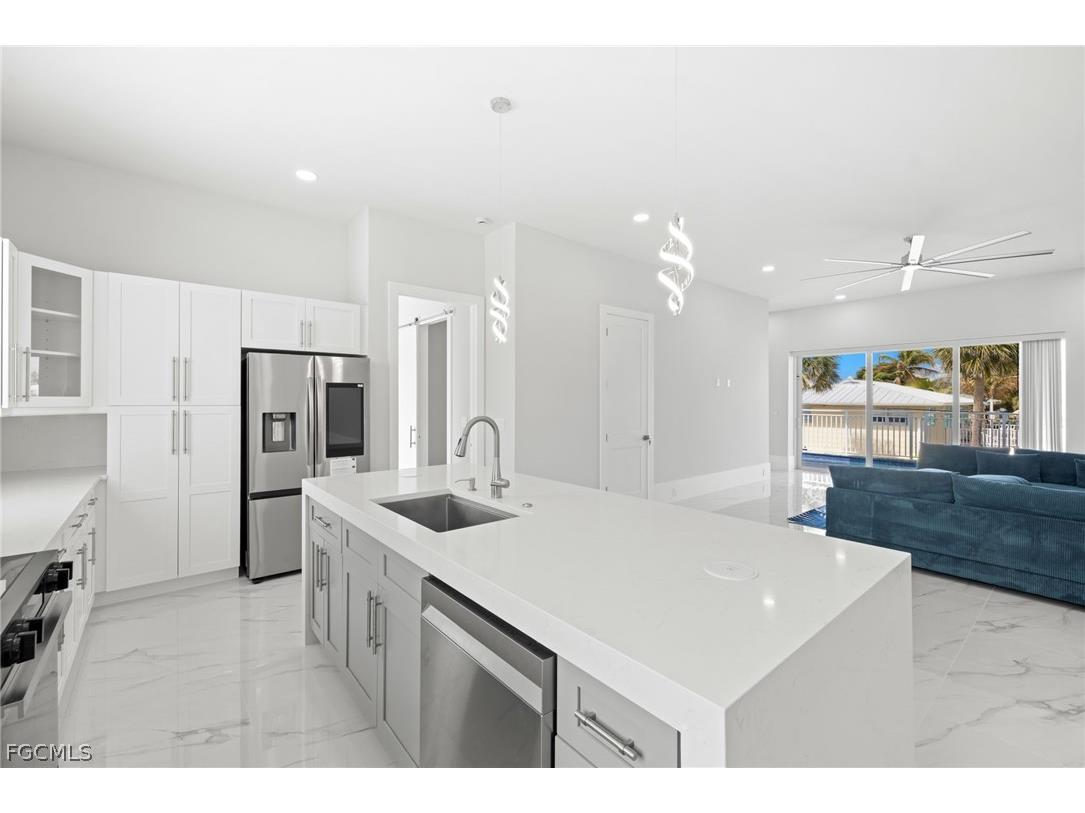 137 Hibiscus Drive Fort Myers Beach FL 33931 2026007583 image30