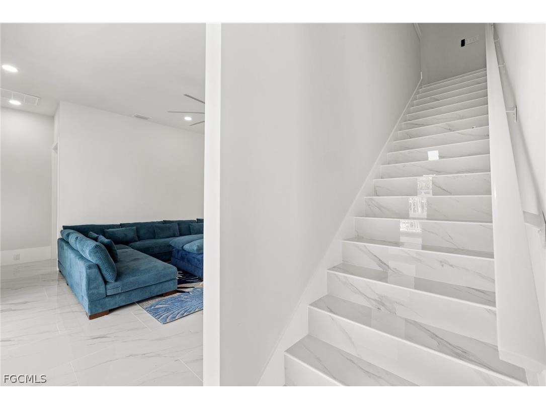 137 Hibiscus Drive Fort Myers Beach FL 33931 2026007583 image33