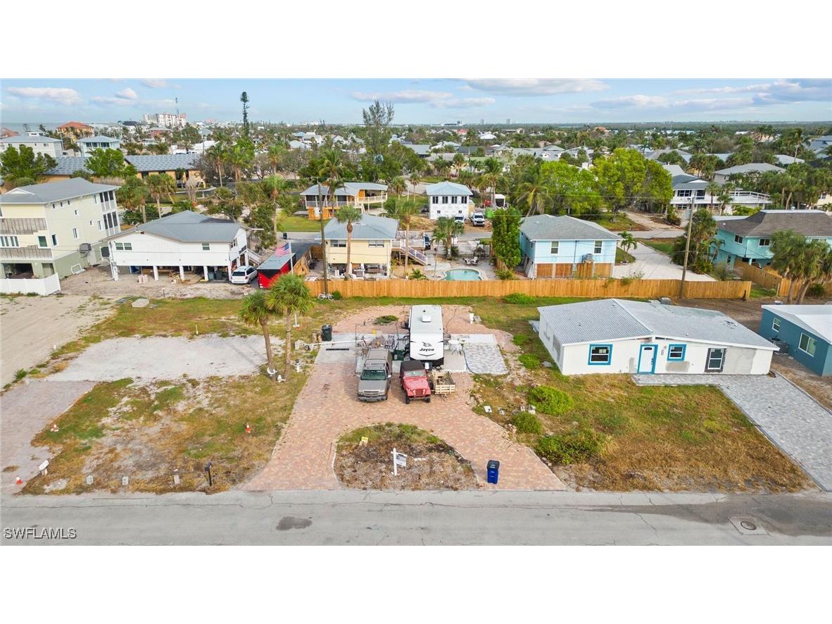137 Hibiscus Drive Fort Myers Beach FL 33931 224078342 image1