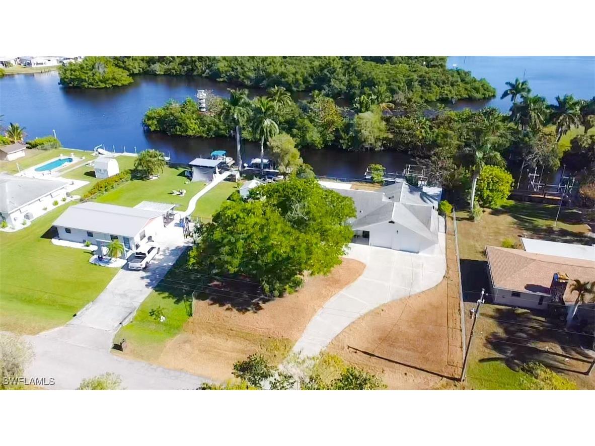 137 Meta Street Fort Myers FL 33905 225081670 image1