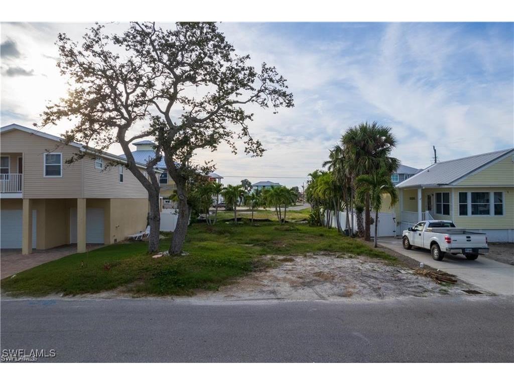 137 Pearl Street Fort Myers Beach FL 33931 224069509 image1