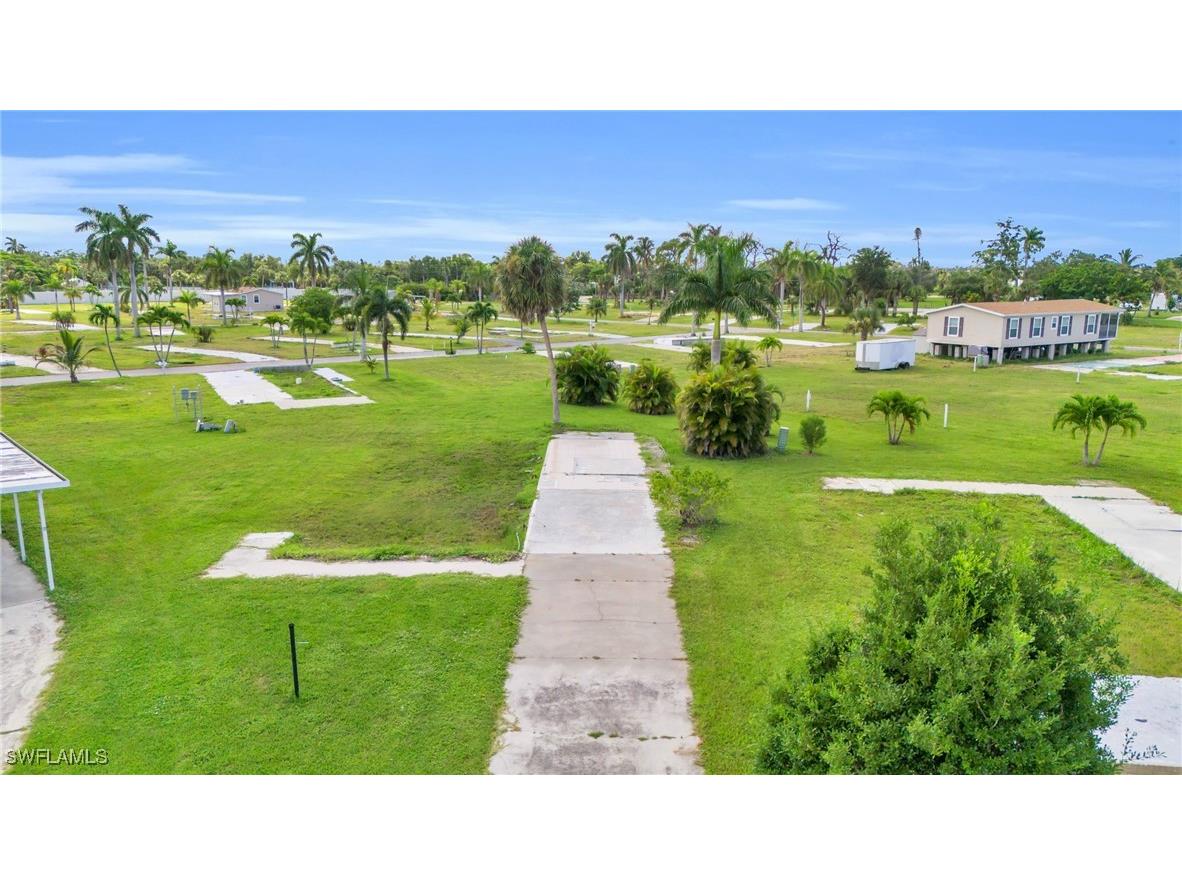 137 Raintree Lane Fort Myers FL 33908 224064950 image1