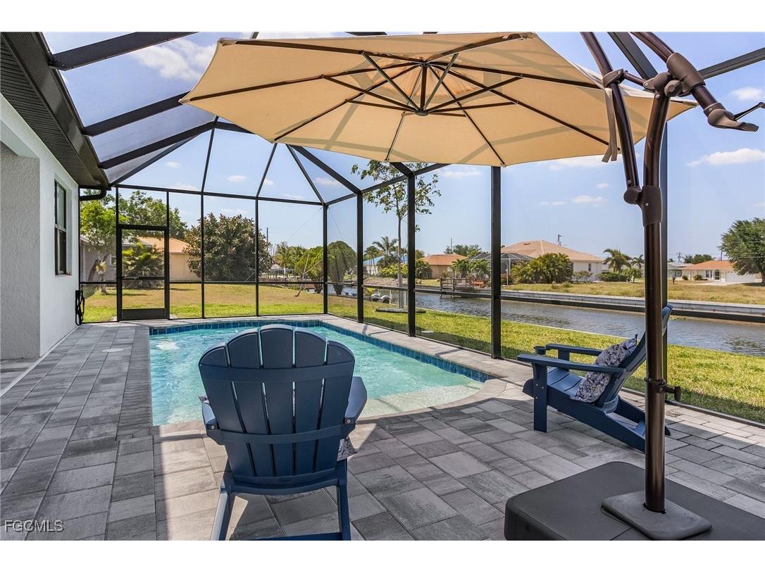 137 SE 23rd Terrace Cape Coral FL 33990 2025009893 image1