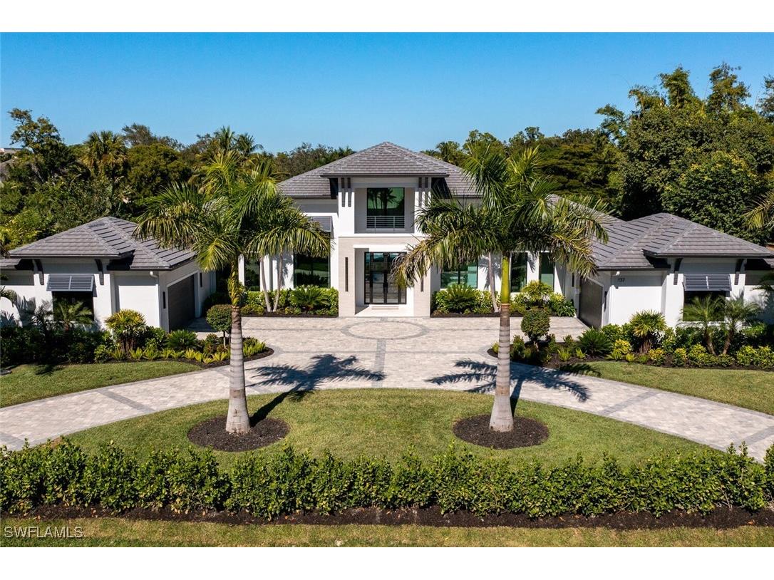 137 Tupelo Road Naples FL 34108 225072251 image1