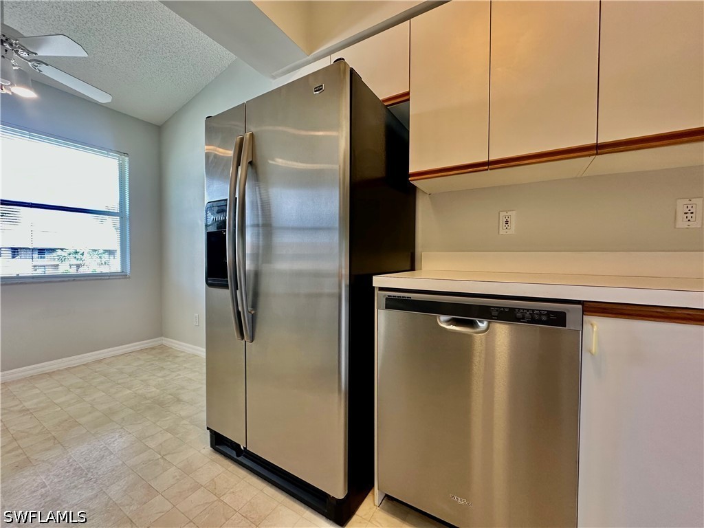 137 Wading Bird Circle #F-204 Naples FL 34110 226014697 image8