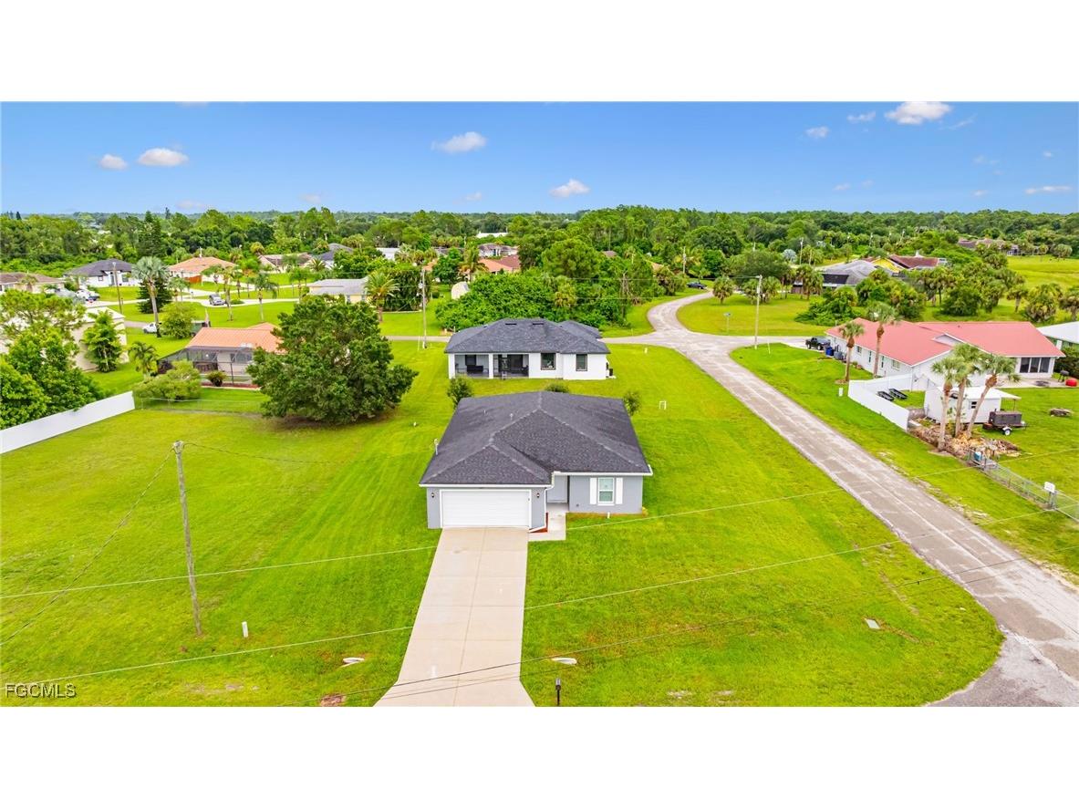 137 Wanatah Avenue Lehigh Acres FL 33974 2025007092 image2