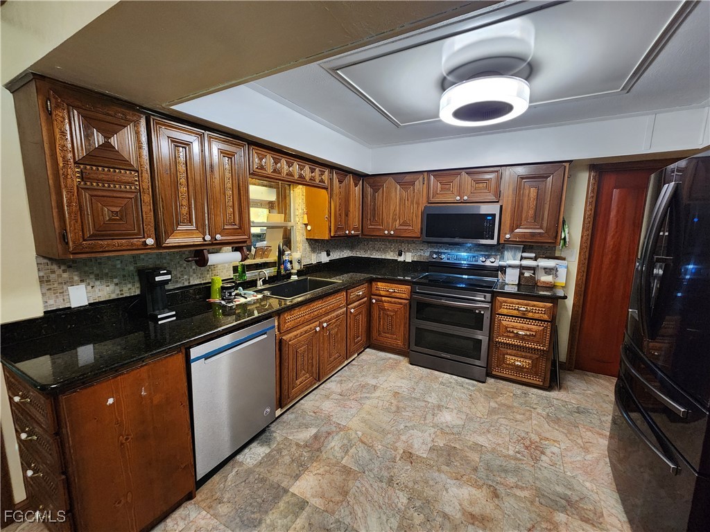 1370 Harbor View Drive North Fort Myers FL 33917 2025015603 image21