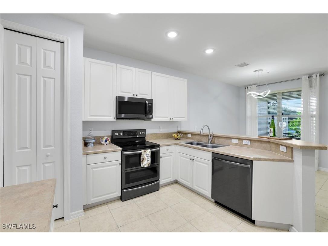 1370 Mariposa Circle #102 Naples FL 34105 225081420 image11