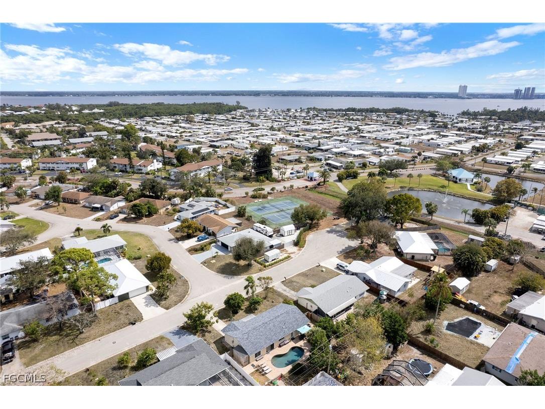 1371 Torreya Circle North Fort Myers FL 33917 2026010023 image39