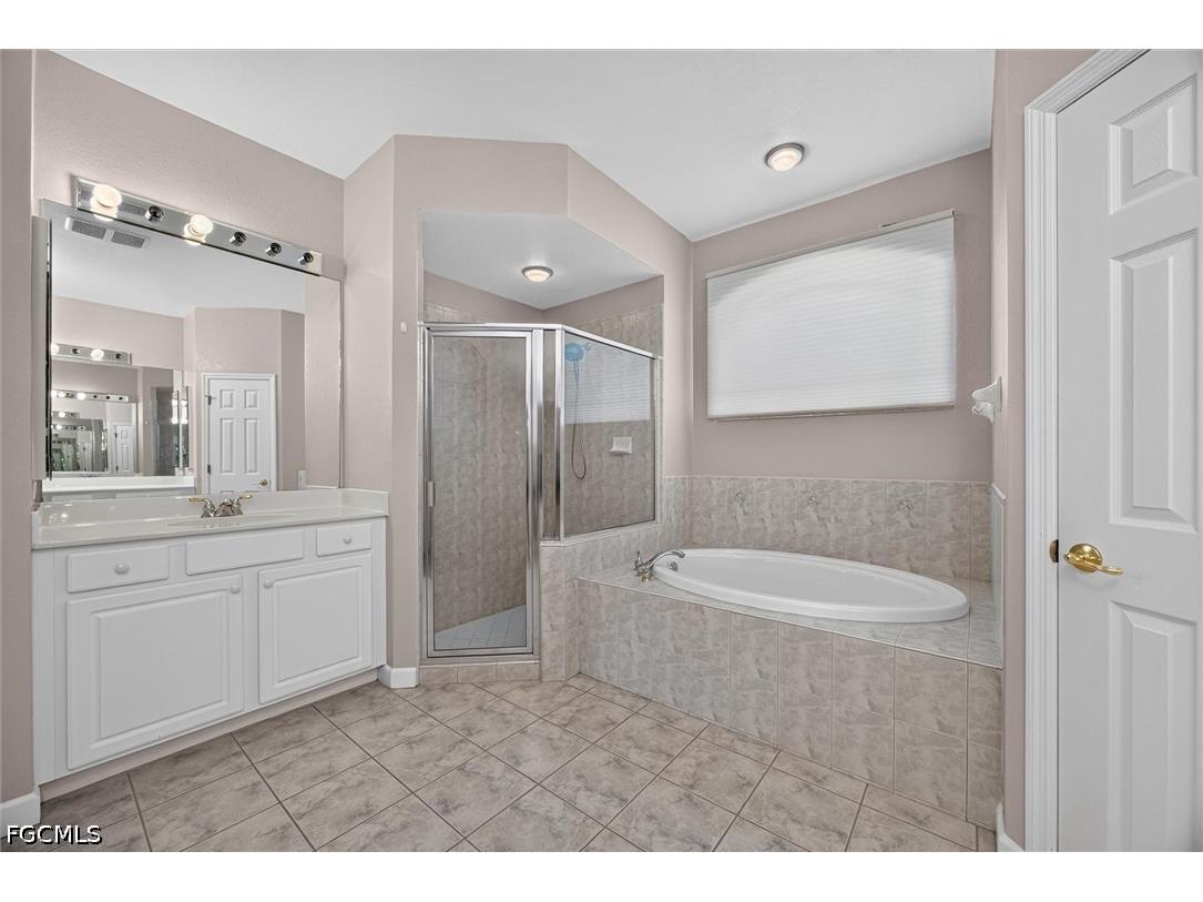 13716 Magnolia Lake Court Fort Myers FL 33907 2026026562 image27