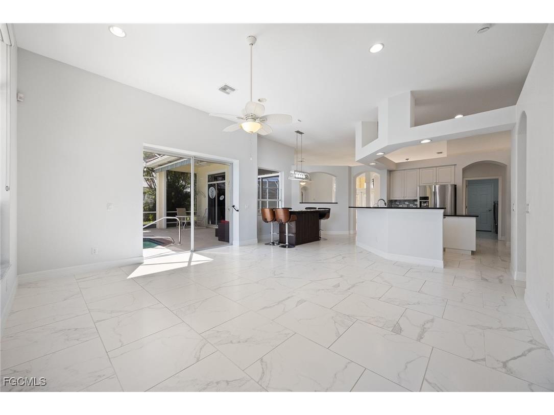 13717 Bald Cypress Circle Fort Myers FL 33907 2025015531 image11