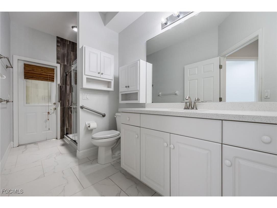 13717 Bald Cypress Circle Fort Myers FL 33907 2025015531 image17