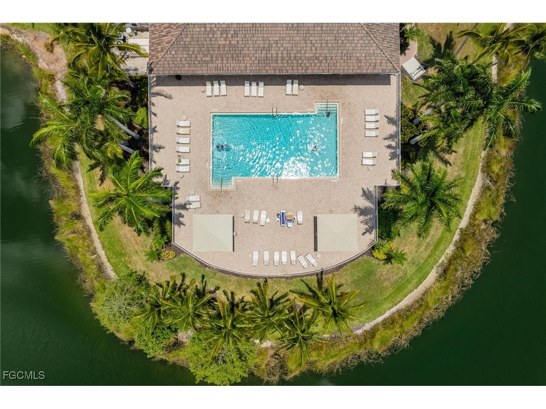 13717 Bald Cypress Circle Fort Myers FL 33907 2025015531 image29