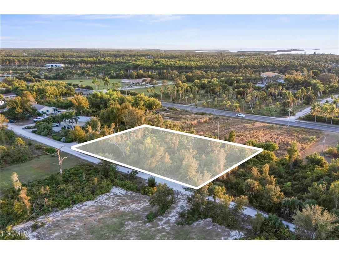 13721 Hampton Road Bokeelia FL 33922 2025020637 image1