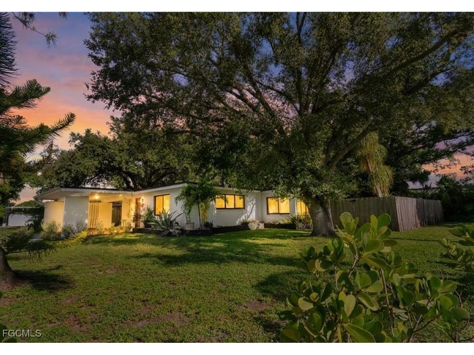 1373 Morningside Drive Fort Myers FL 33901 2025025931 image1