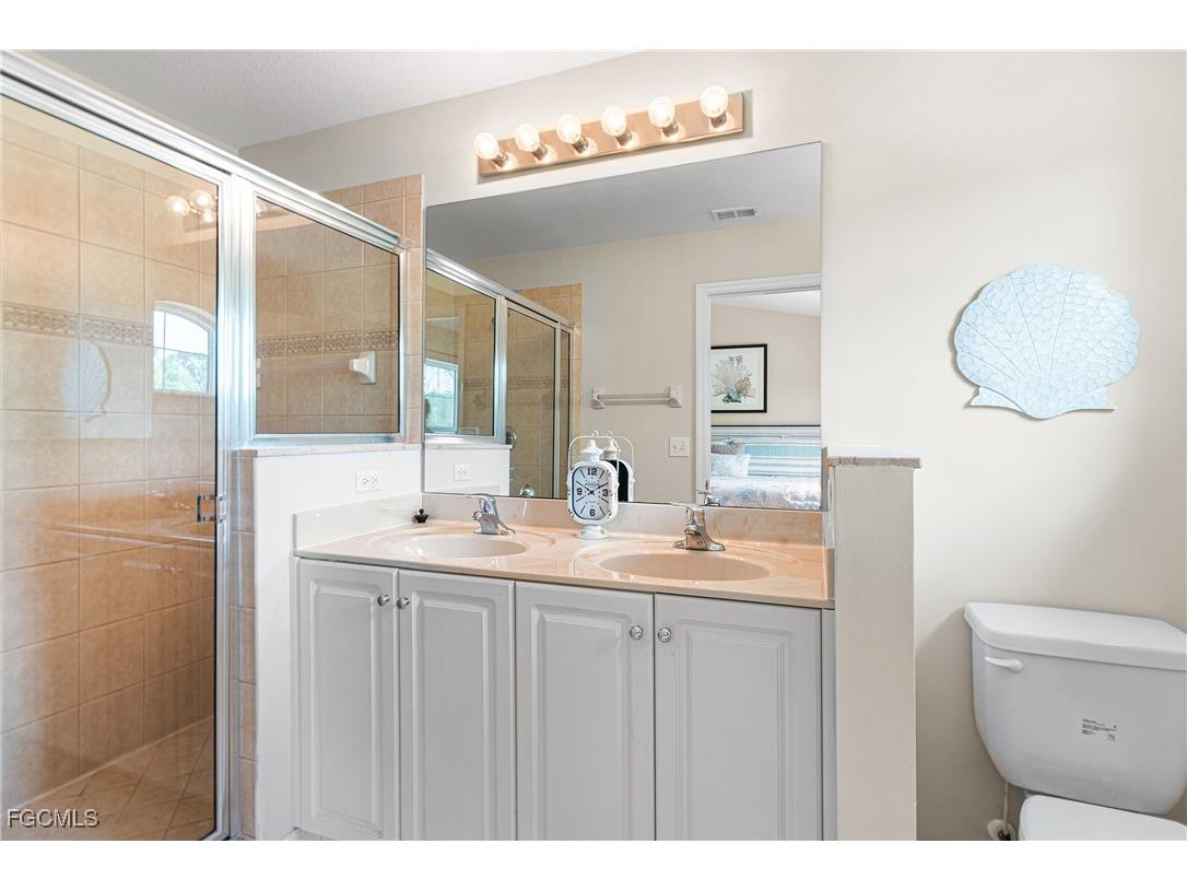 1373 Weeping Willow Court Cape Coral FL 33909 2025021728 image27