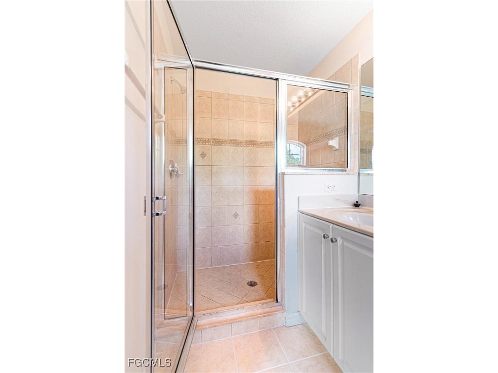 1373 Weeping Willow Court Cape Coral FL 33909 2025021728 image28