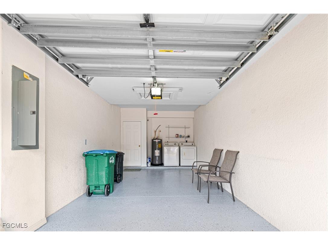 1373 Weeping Willow Court Cape Coral FL 33909 2025021728 image36