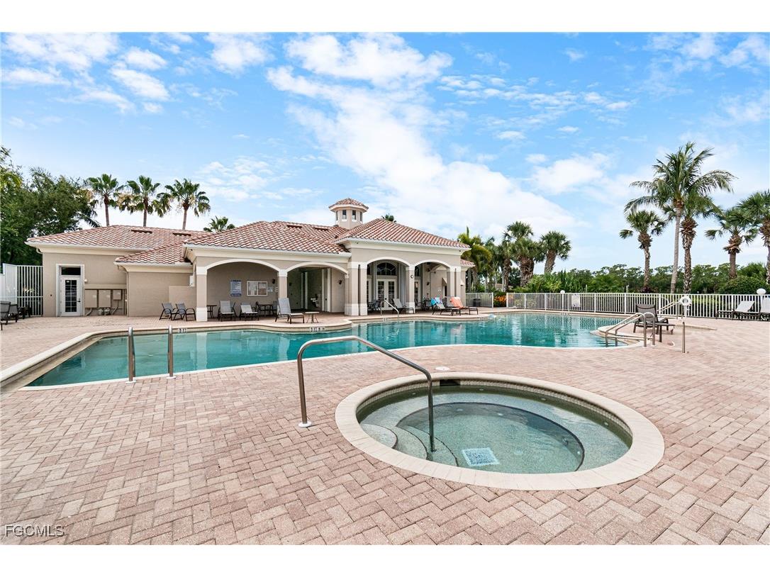 1373 Weeping Willow Court Cape Coral FL 33909 2025021728 image5