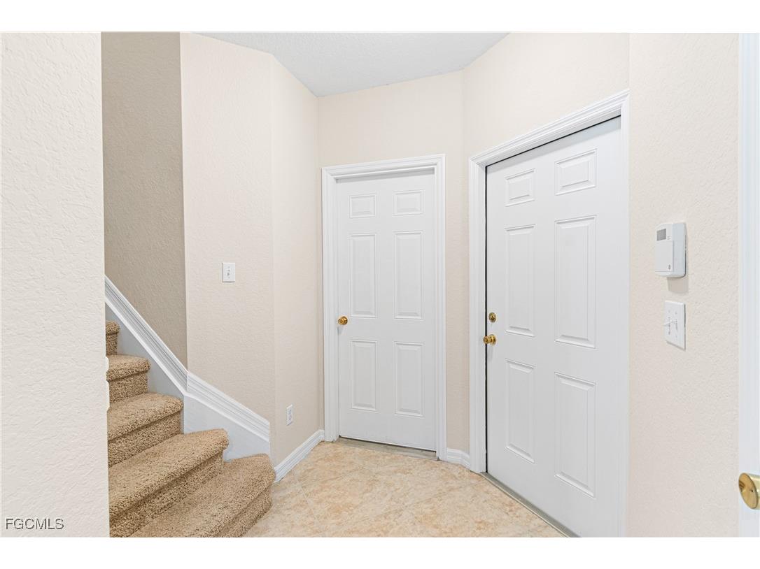 1373 Weeping Willow Court Cape Coral FL 33909 2025021728 image8