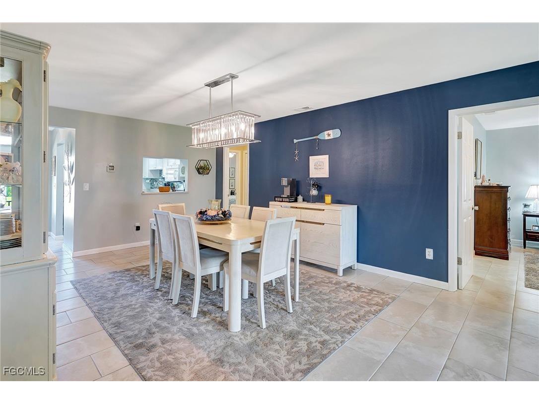 1374 Bunker Way Fort Myers FL 33919 2025012085 image11