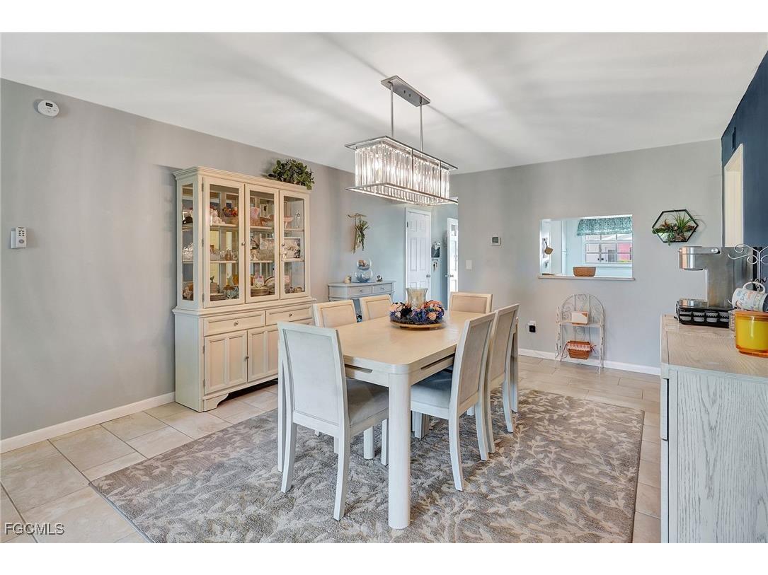 1374 Bunker Way Fort Myers FL 33919 2025012085 image12