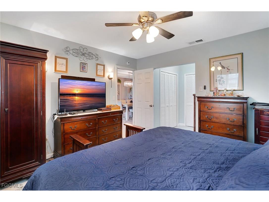 1374 Bunker Way Fort Myers FL 33919 2025012085 image27