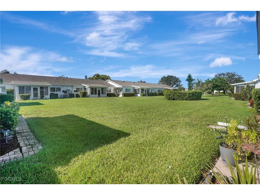 1374 Bunker Way Fort Myers FL 33919 2025012085 image33