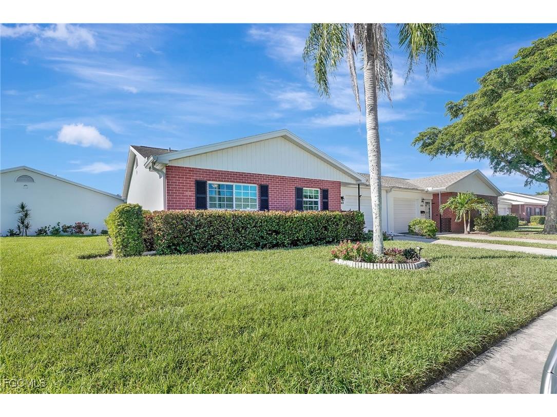 1374 Bunker Way Fort Myers FL 33919 2025012085 image7