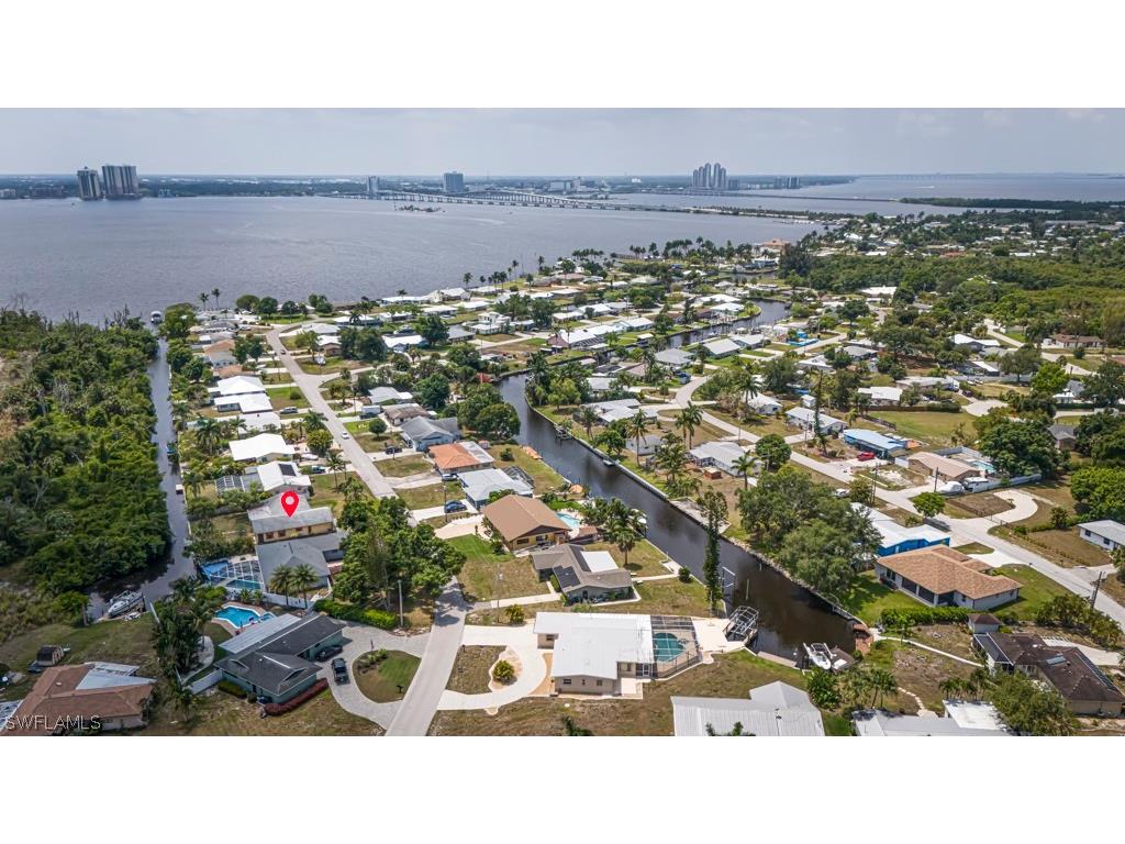 1374 Harbor View Drive North Fort Myers FL 33917 224043759 image1