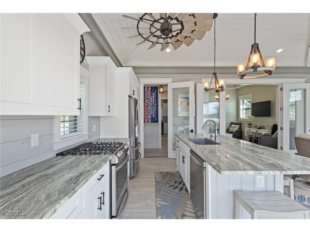 13743 Golden Palms Circle Fort Myers FL 33913 2025000489 image6