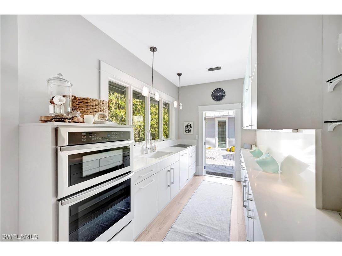 1375 Gordon Drive Naples FL 34102 226007225 image13