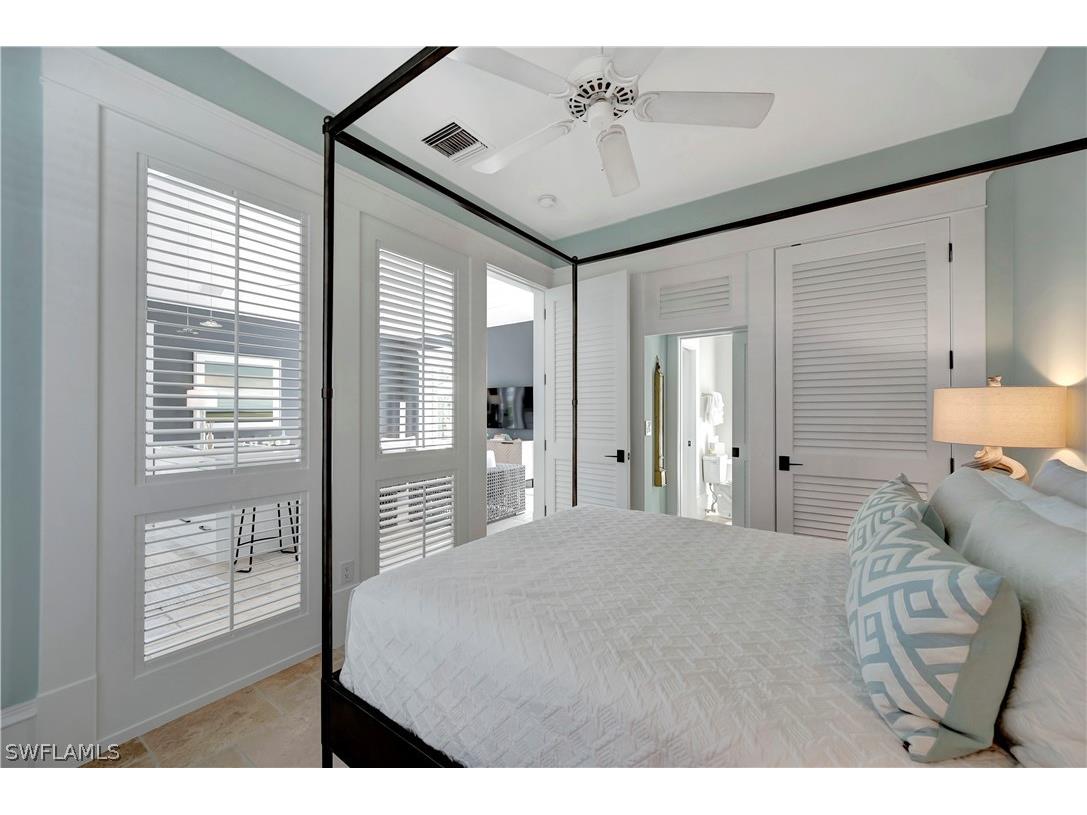 1375 Gordon Drive Naples FL 34102 226007225 image25