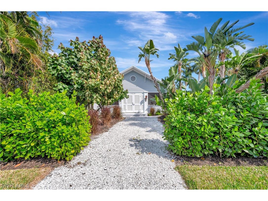 1375 Gordon Drive Naples FL 34102 226007225 image41